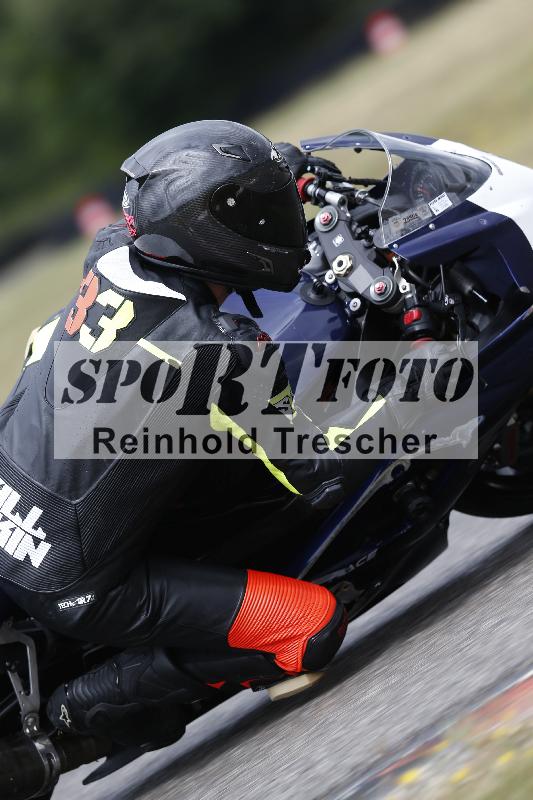 Archiv-2025/32 07.07.2025 Plüss Moto Sport ADR/Freies Fahren/backside